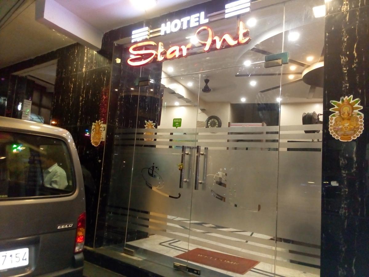 Star International Hotel New Delhi Buitenkant foto